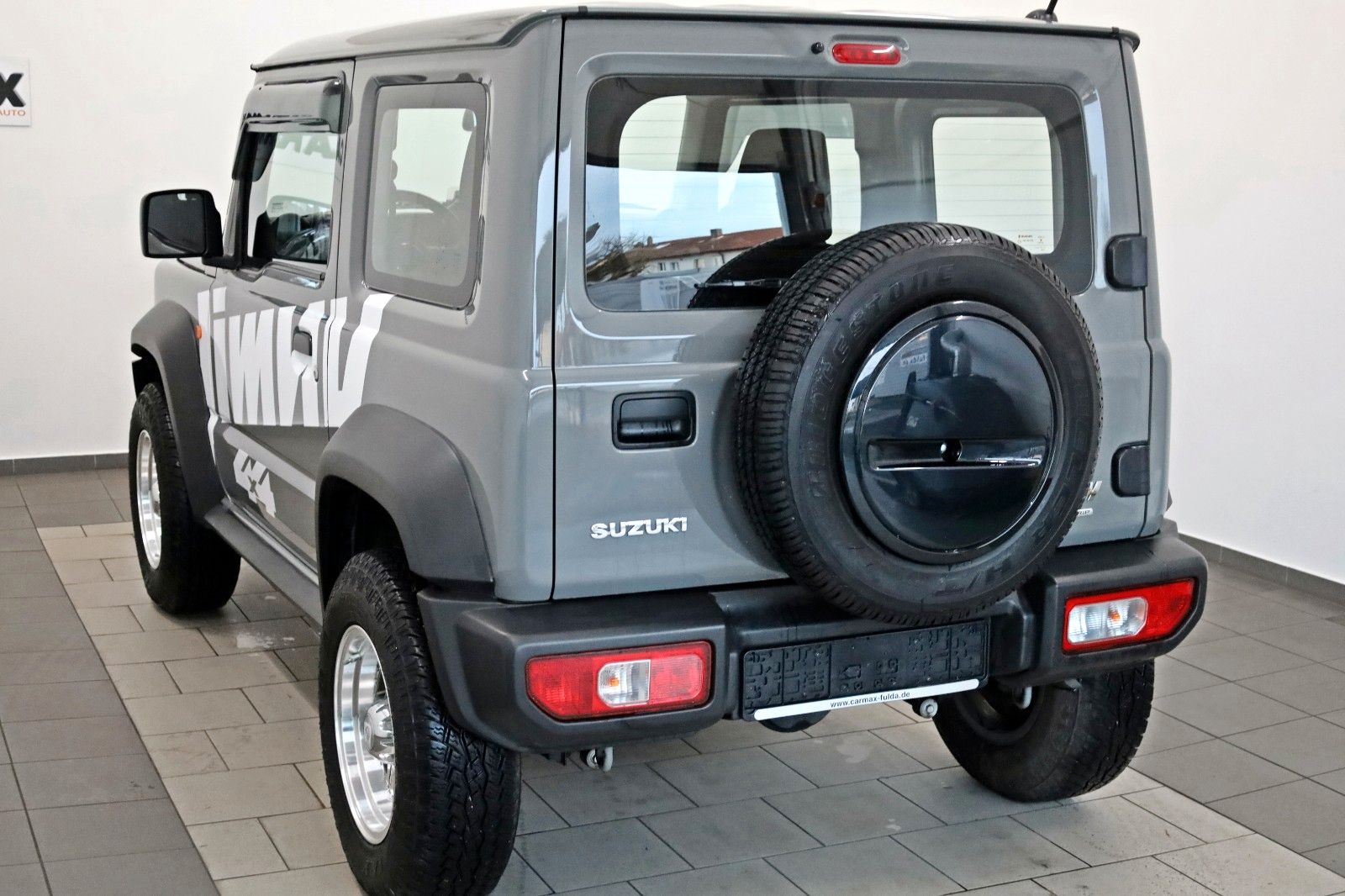 Fahrzeugabbildung Suzuki Jimny Comfort AllGrip NFZ,Temp,SH,8 fach bereift