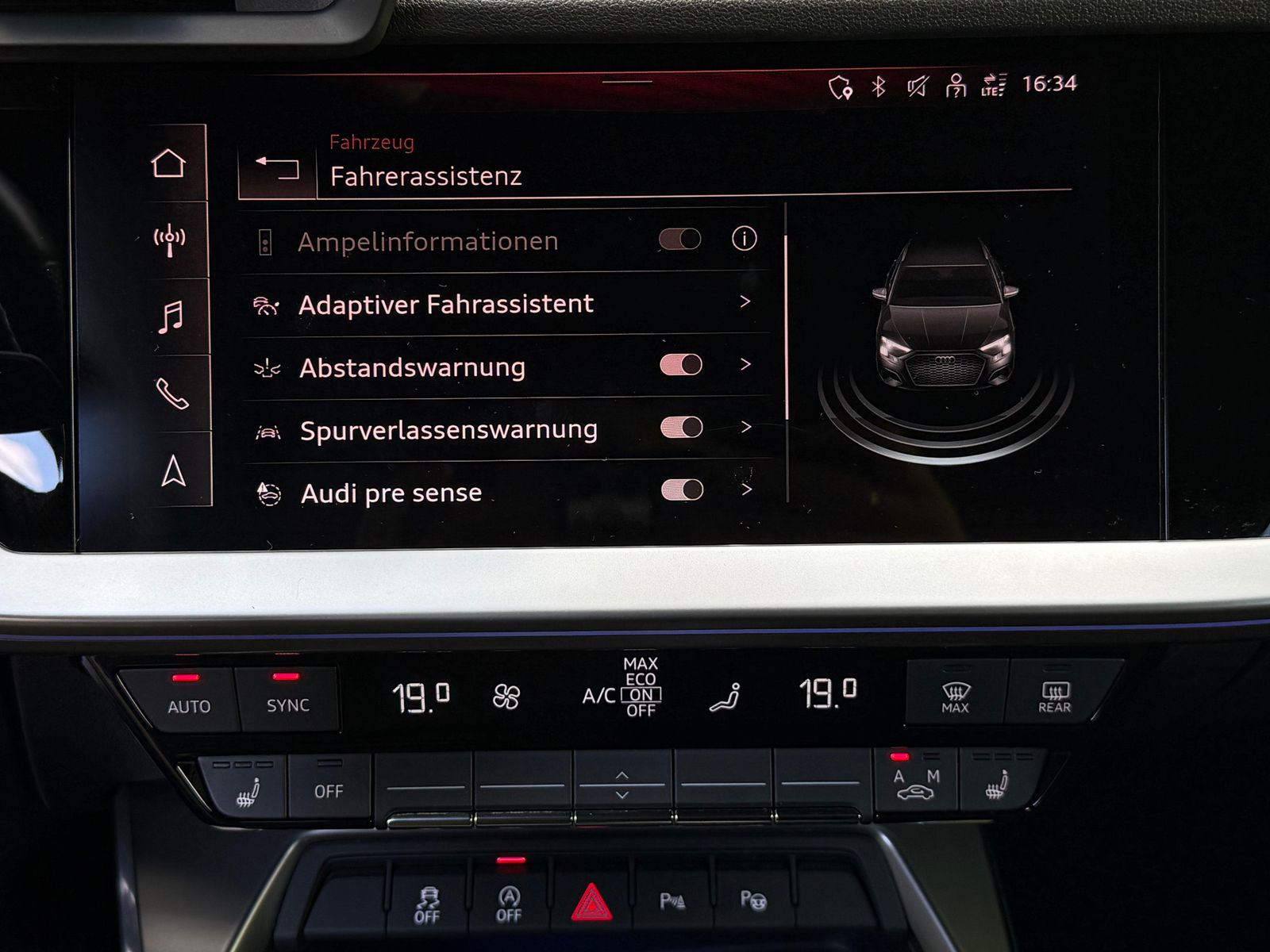 Fahrzeugabbildung Audi A3 Sportback 30TDI S-line S-tr MMI+ACC+VIRT+PARK