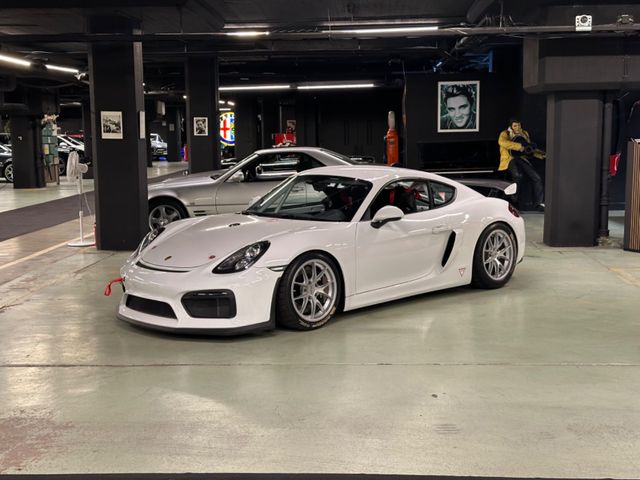 Porsche Cayman GT4 Clubsport (Racecar)