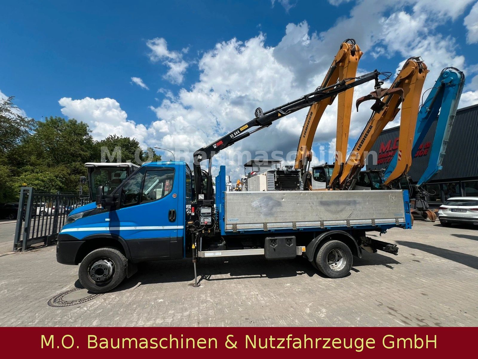 Fahrzeugabbildung Iveco Daily 70C18 / Kipper+Kran Hiab 044 D-2/