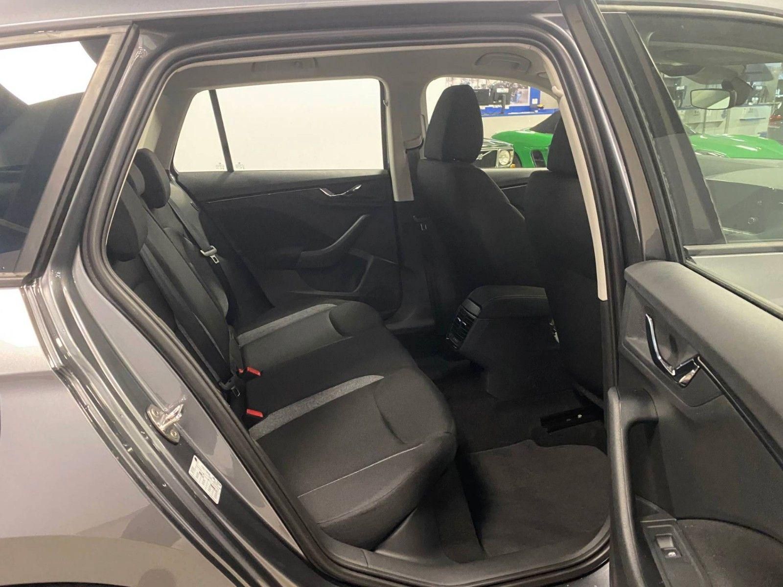 Fahrzeugabbildung SKODA Kamiq 1.0 TSI DSG Essence+GARANTIE 2031+100tKM++