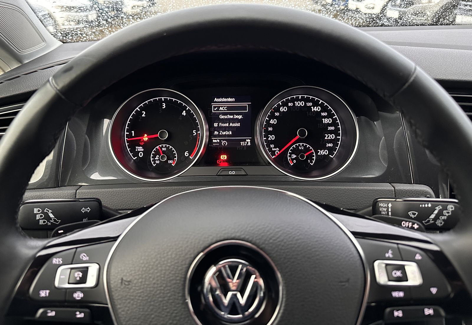 Fahrzeugabbildung Volkswagen Golf 2.0 TDI*LED*Navi*PDC*ACC*Navi-High*