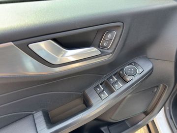 Ford Kuga - 12