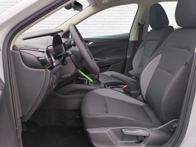 Fahrzeugabbildung SKODA Fabia 1.0 MPI Essence KLIMA LED SHZ