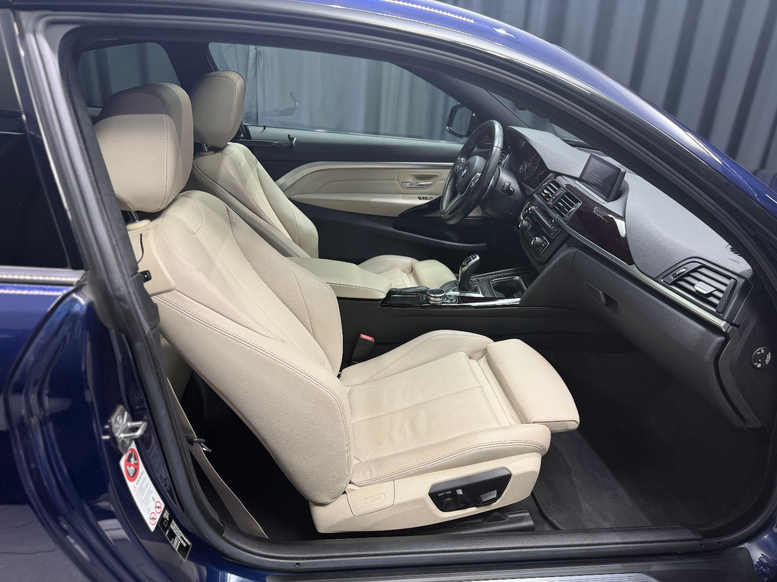 Fahrzeugabbildung BMW BMW 435i xDrive Coupe M Sport|INDIVIDUAL|H/K|HuD