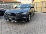 Audi A6 2.0 TFSI S tronic Avant - Audi A6 mit Benzin-Antrieb: Kombi, 2.0