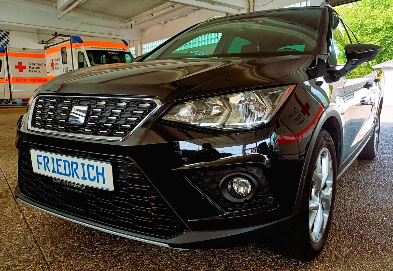 Seat Arona Xcellence 1.6 - AHK - Navi -