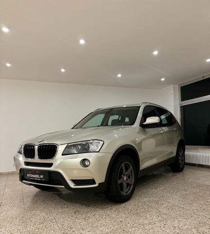 BMW X3 xDrive 20d,1.Hand, AHK,Pano,Xenon,Leder