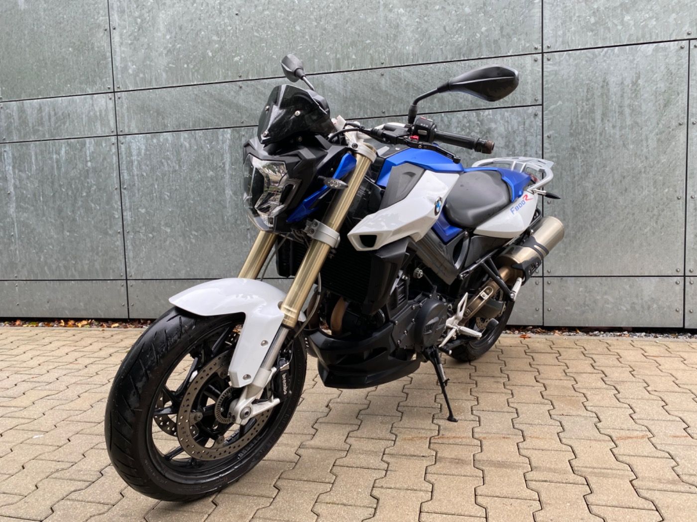 Fahrzeugabbildung BMW F 800 R Touren- und Dynamikpaket