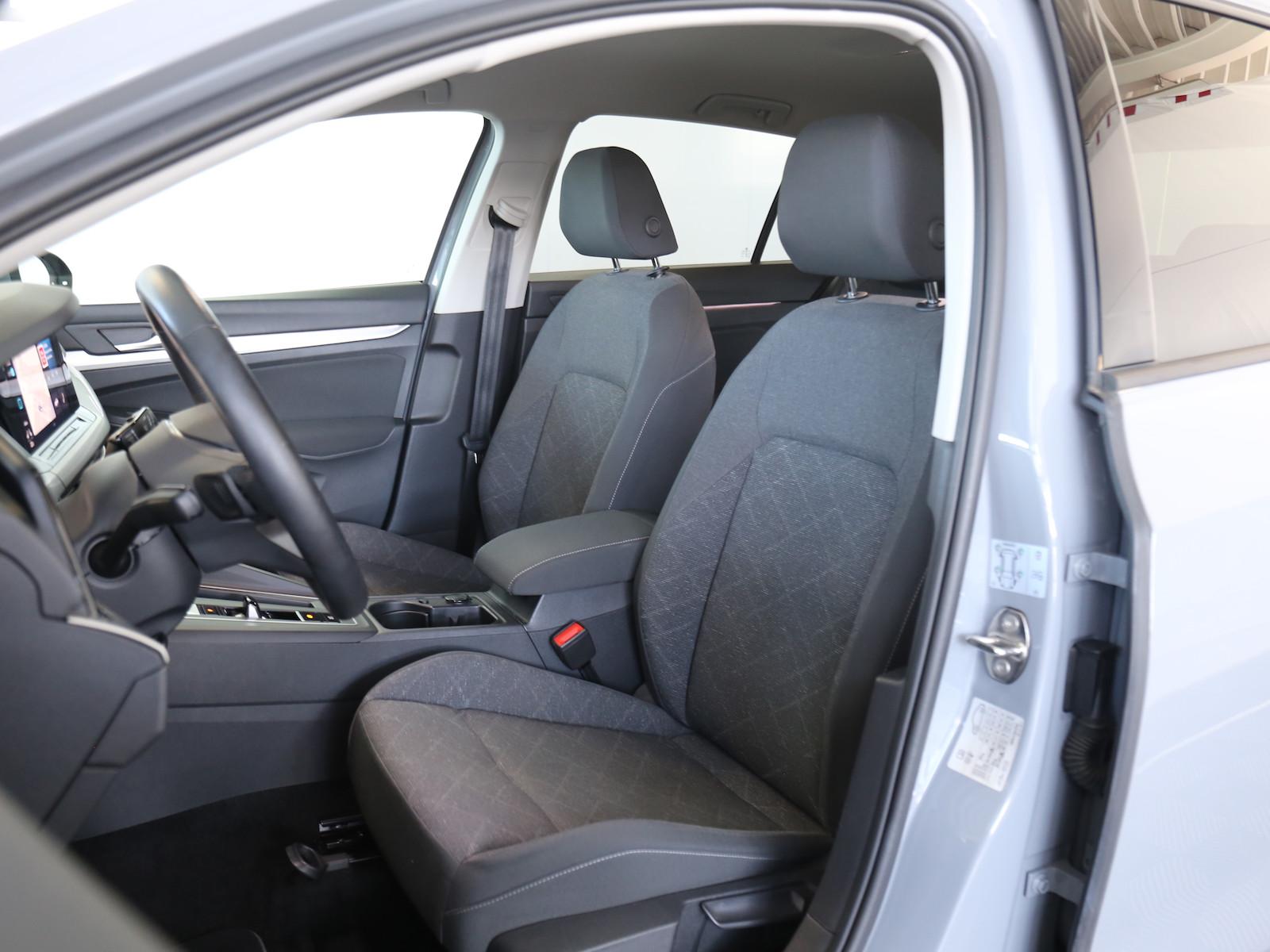 Volkswagen Golf Life 2.0TDI LED NAVIGATION PRO SHZ ACC APP, миниатюра 26