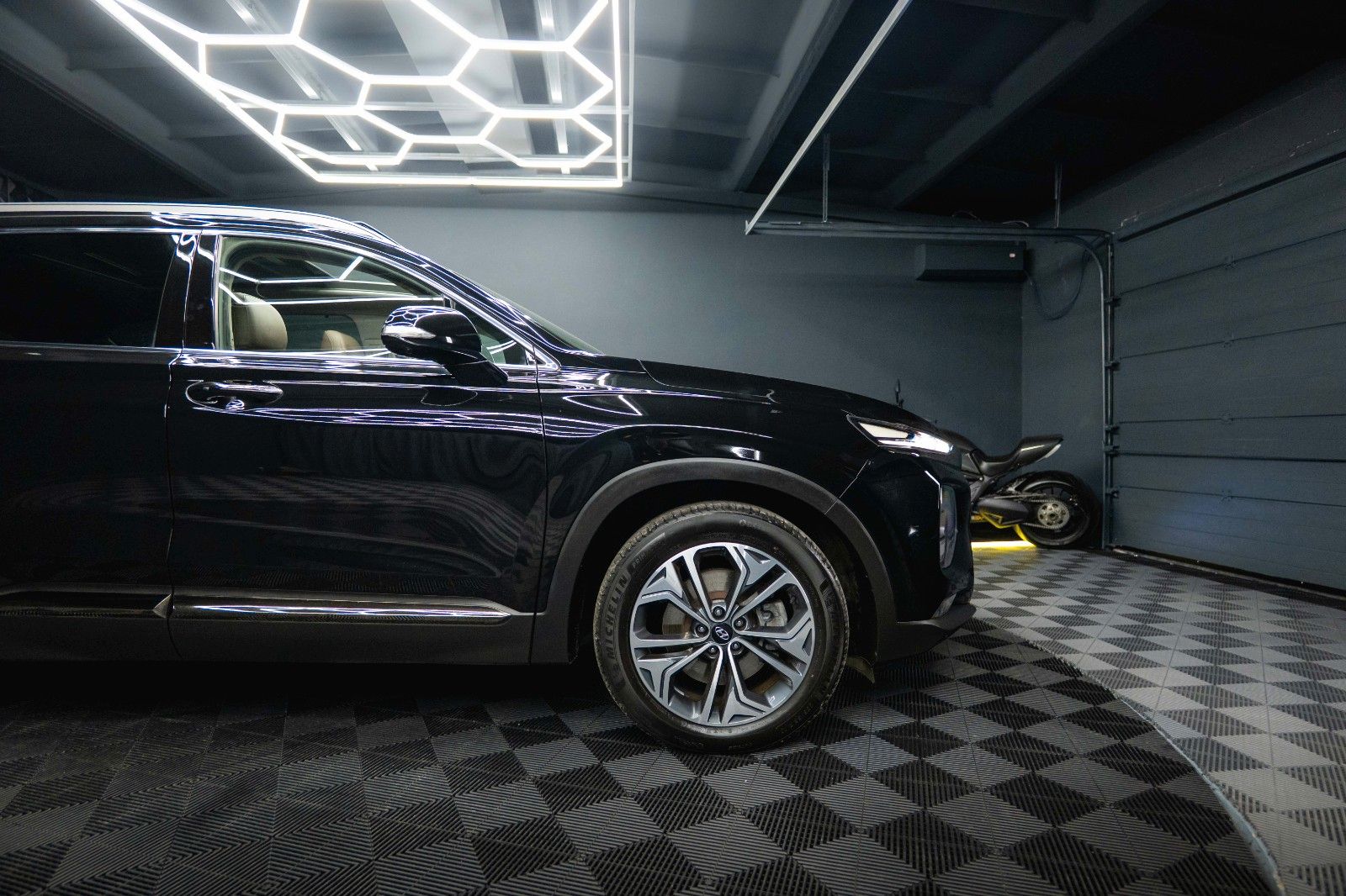 Fahrzeugabbildung Hyundai SANTA FE Premium 4WD 8G *Pano*360*LED*ACC*HUD*