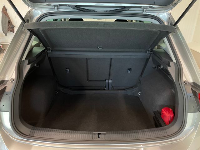 Tiguan Comfortline 2.0 TDI AHK NAVI LED ACC