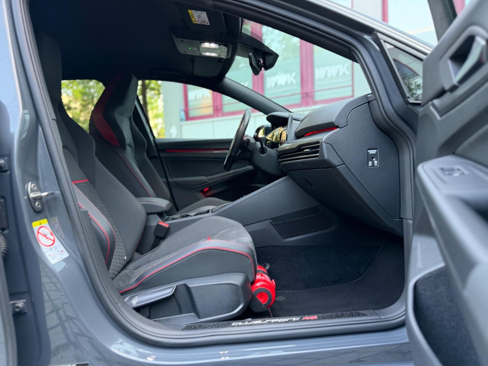 Volkswagen Golf VIII Lim. GTI Clubsport IQ Light 300PS, миниатюра 9