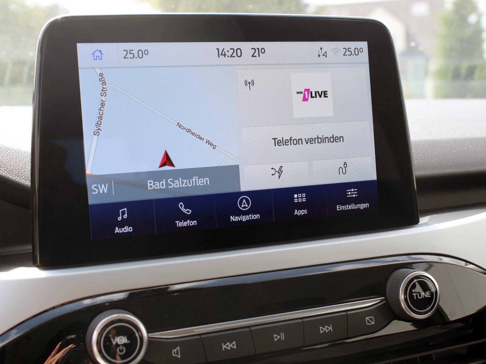 Fahrzeugabbildung Ford Kuga Plug-In Hybrid Cool & Connect