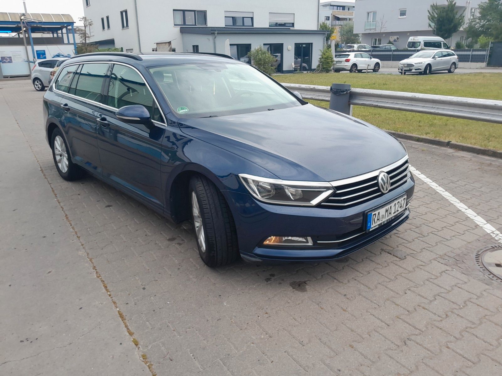 VW Passat 2.0 TDI SCR 140kW DSG Highline Varian...