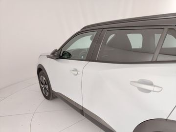 Peugeot 2008 - 12
