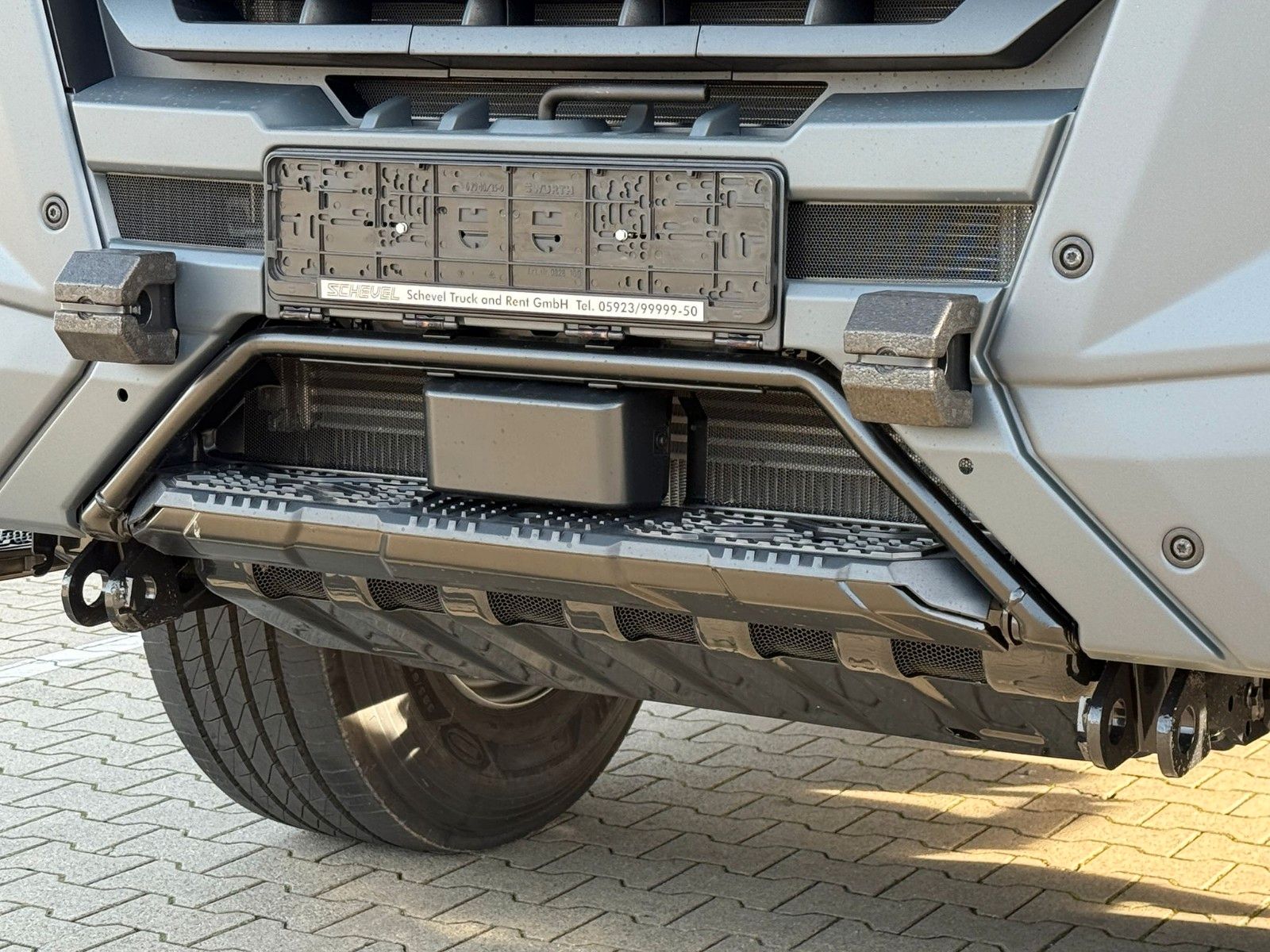 Fahrzeugabbildung MAN TGX 18.520 BL 4x2H Kommunal Hydr. Winterdienst