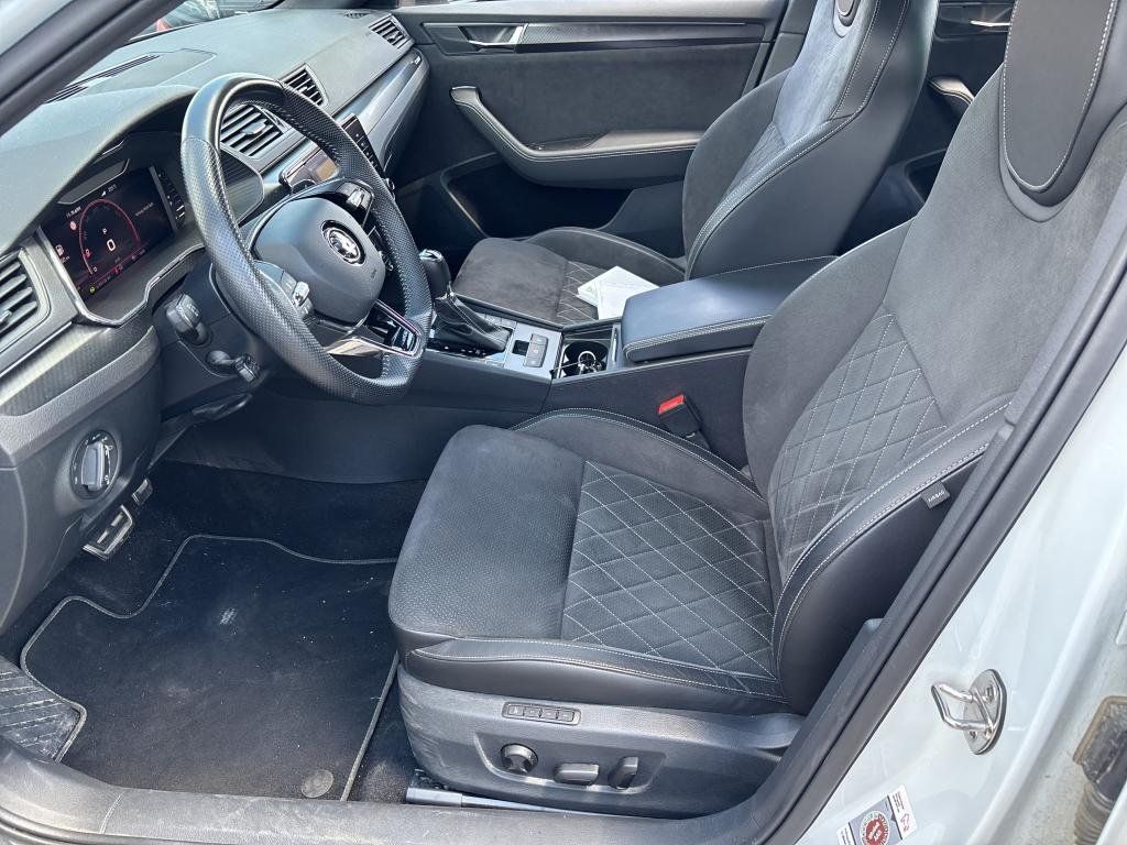 Fahrzeugabbildung SKODA Superb Combi 2.0 TSI Sportline/AHK/ACC/KAMERA/