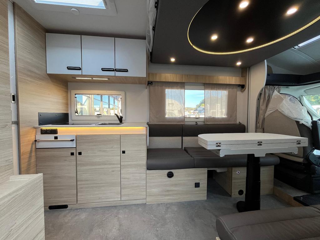 Challenger 260 Ultimate Edition Solar Markise Arctic – Foto 6 von 16