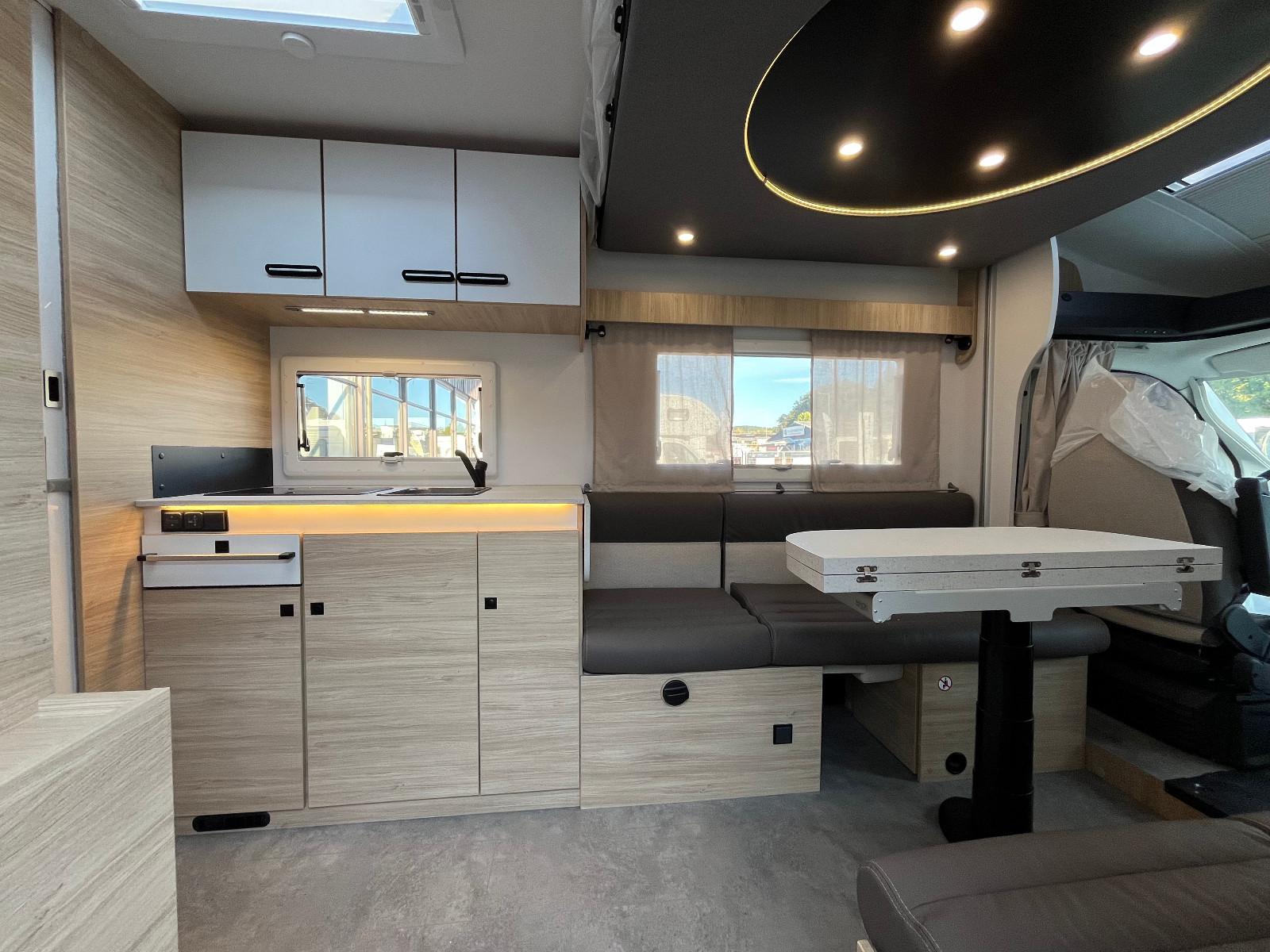 Challenger 260 Ultimate Edition Solar Markise Arctic – Foto 6 von 16