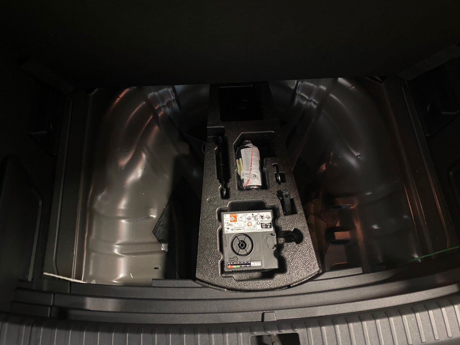 Fahrzeugabbildung SKODA Karoq 1.5 TSI DSG Selection+ACC+2030 Garantie+BC