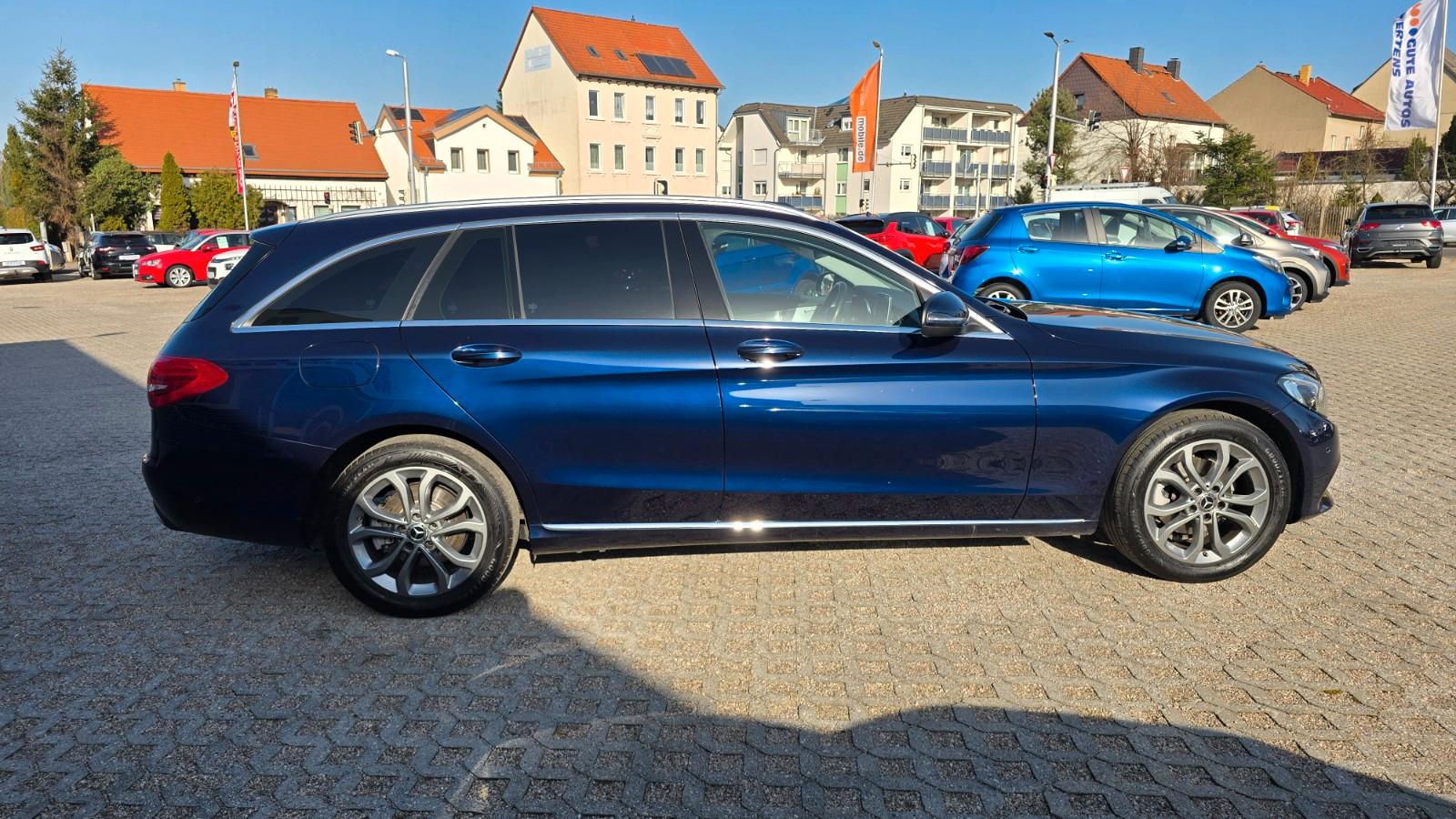 Mercedes-Benz C 180 T 9G Avantgarde LED NAV SHZ PDC