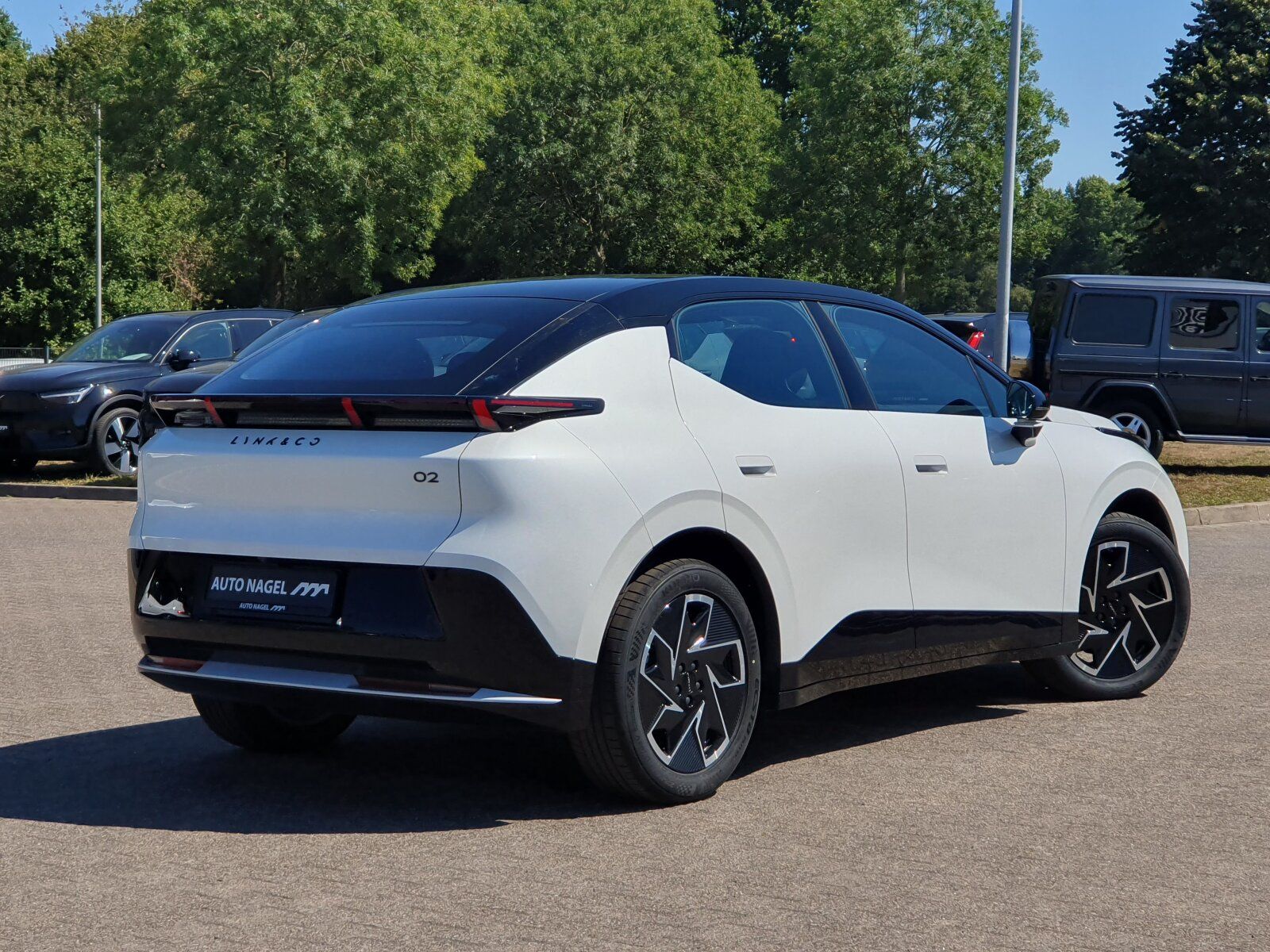 Lynk & Co 02