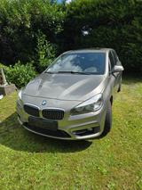 BMW 220i Aktiv Tourer - BMW 220 in Bremen