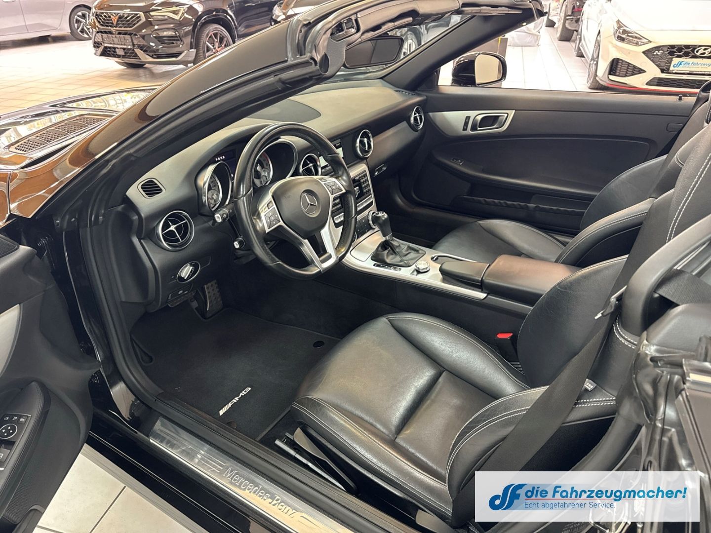 Fahrzeugabbildung Mercedes-Benz SLK 250 Roadster CDI BlueEFFICIENCY Sportpaket