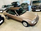Mercedes-Benz E 220  - Mercedes-Benz E 220 Oldtimer
