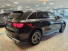 Fahrzeugabbildung Mercedes-Benz GLC 300 d 4Matic *AMG-LINE* (DIGITAL/CAM/DAB/LED