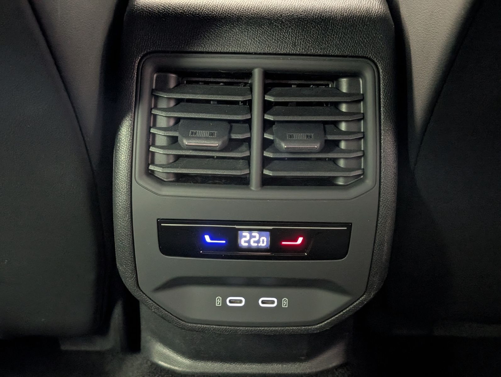 Fahrzeugabbildung CUPRA Leon 1.5eTSI DSG Matrix Kamera Vision+ Full Link