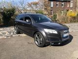 Audi Q7 4.2 fsi S line - Audi Q7 4L mit Benzin-Antrieb