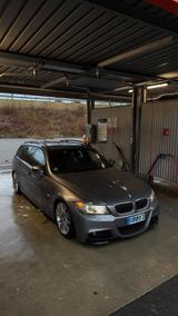BMW 325d M57 PANO/AHK/Keyless/Memory/Logic... - BMW 325 aus 2009 mit Diesel-Antrieb: Kombi