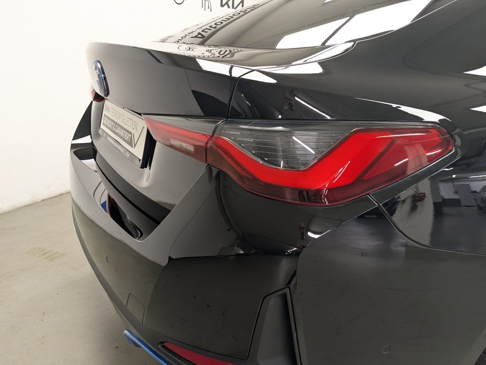 BMW i4 eDrive35 SHZ DAB DA PA 17"LMR foto 6