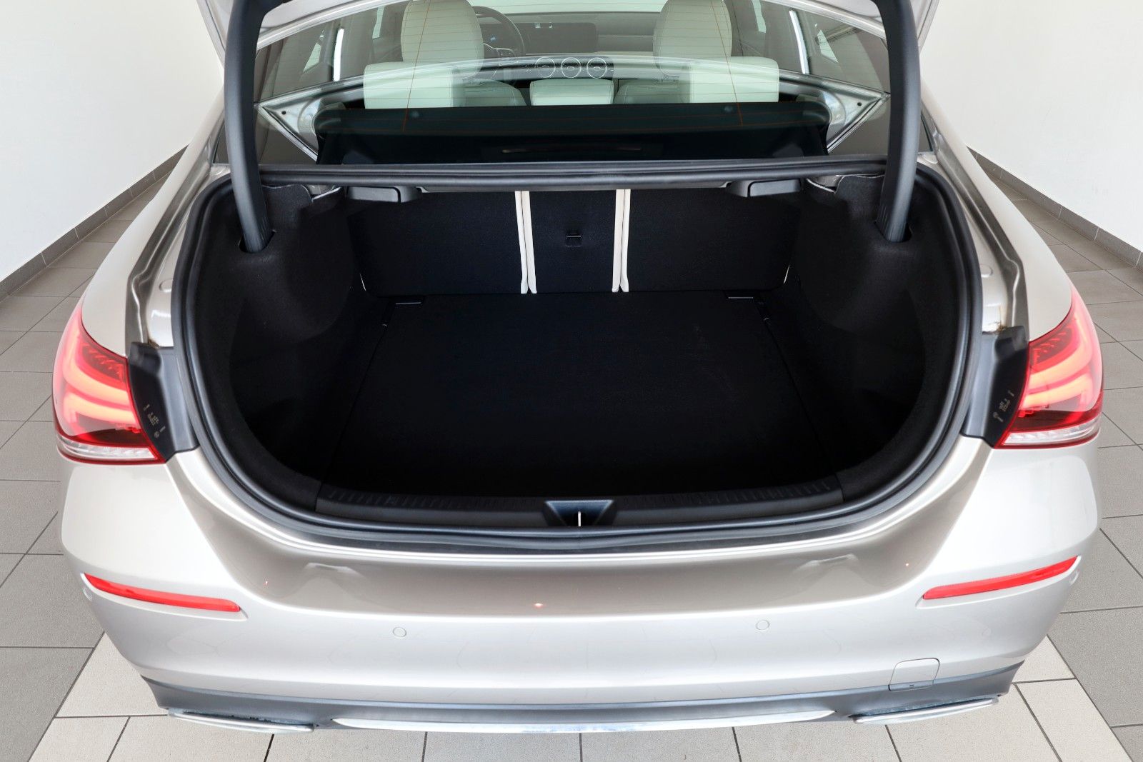 Fahrzeugabbildung Mercedes-Benz A 200 d Limousine Progressive,Leder,Navi, Kamera
