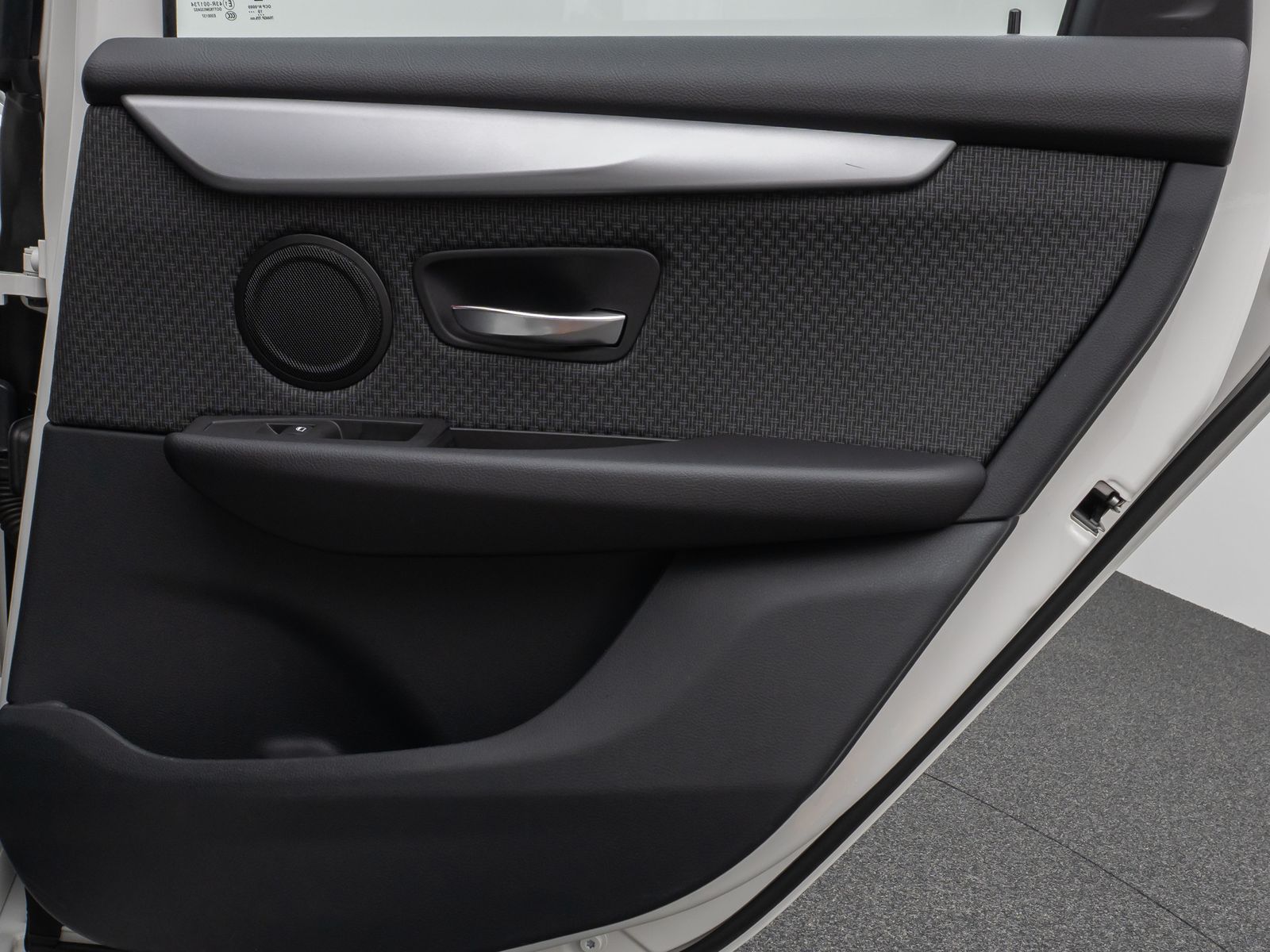 Fahrzeugabbildung BMW 218d Kamera Navi HiFi AHK LED Geschwindigkeitsre