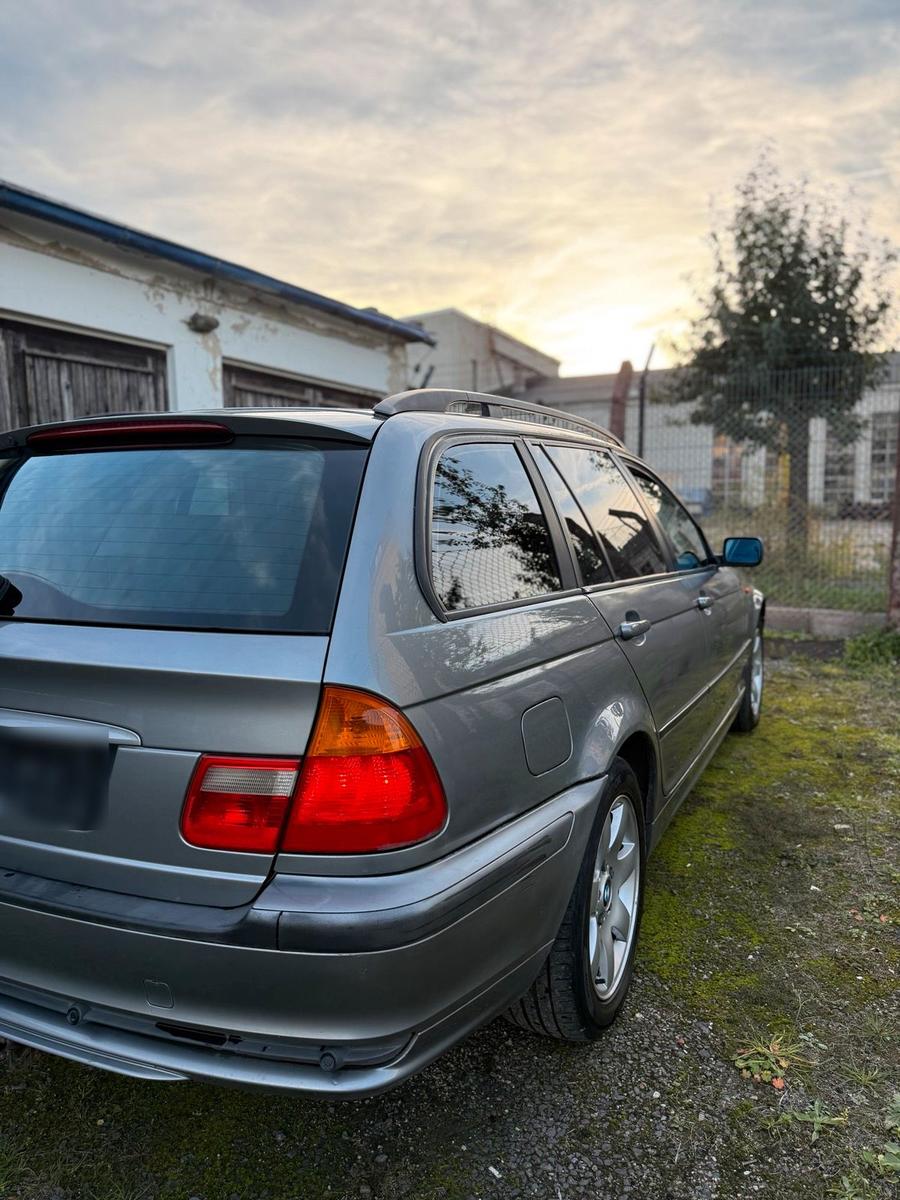 BMW 318 2005 — двигун 143 HP (105kW)
