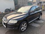Volkswagen Touareg 5.0 V10 TDI tiptronic 313cv - gebrauchte VW Touareg aus dem Jahr 2003