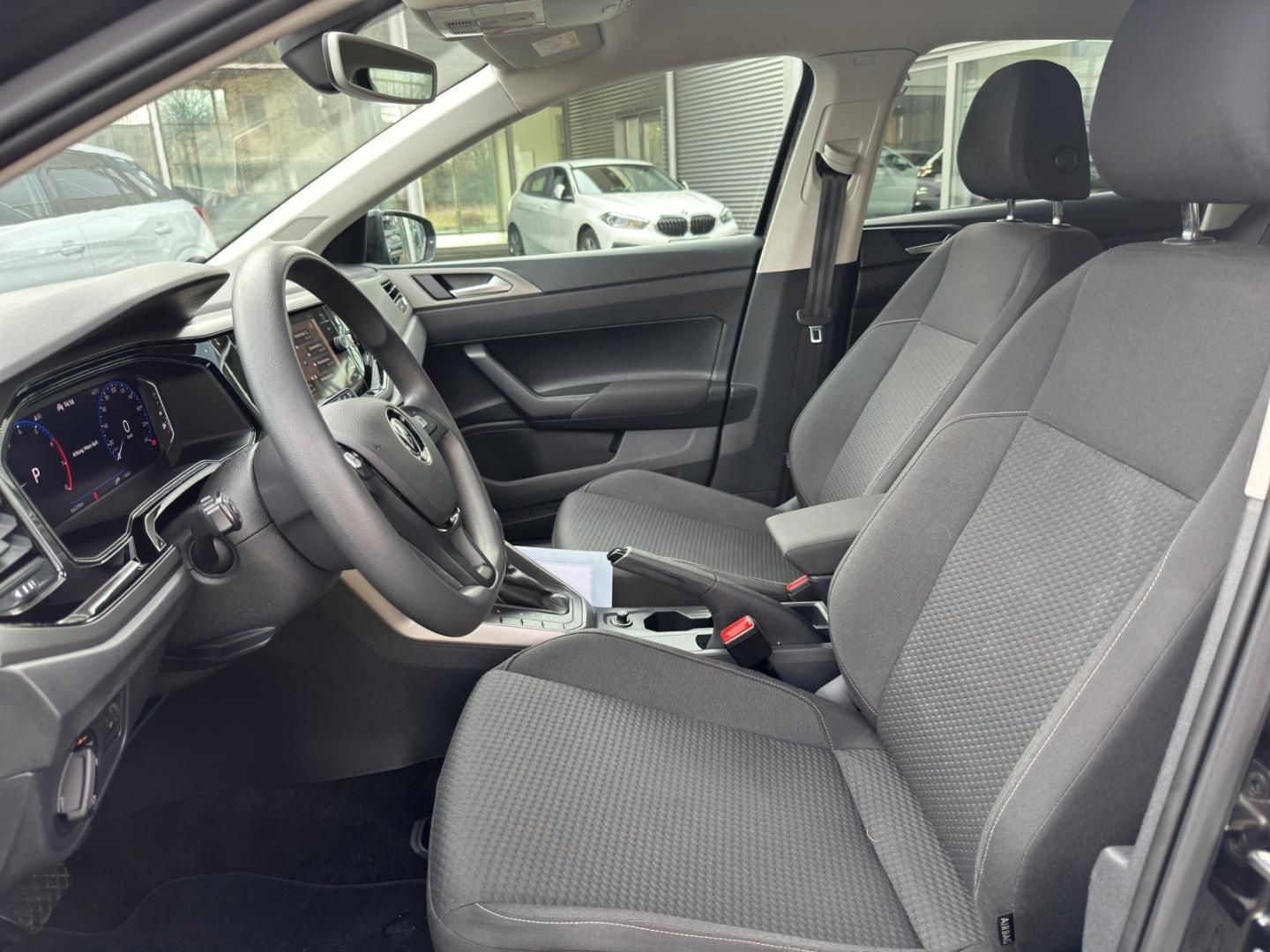 Fahrzeugabbildung Volkswagen Polo Comfortline 1.0 TSI, 70 kW, DSG, Navi, SH,