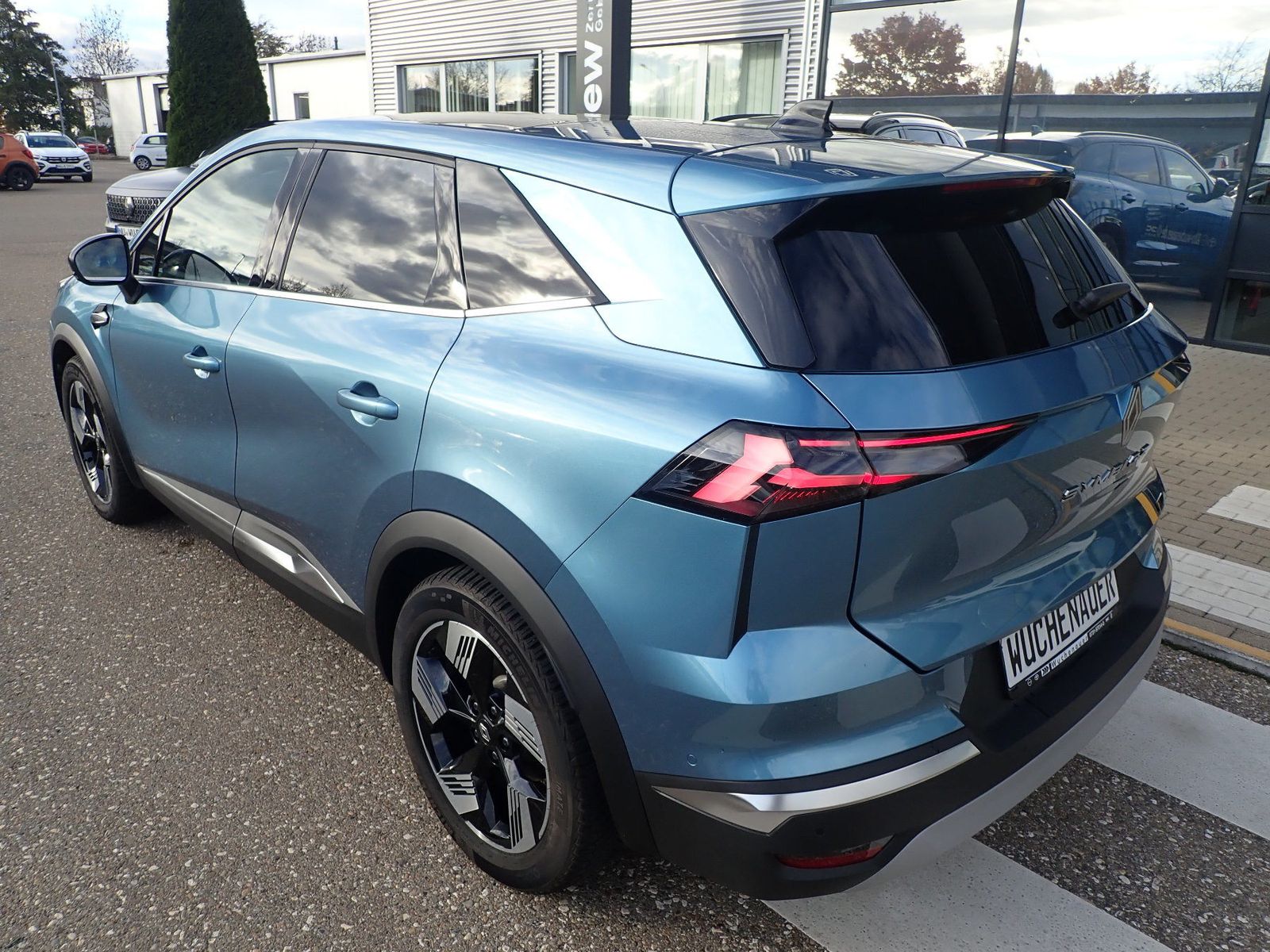 Fahrzeugabbildung Renault Symbioz 145 E-Tech Full Hybrid Iconic