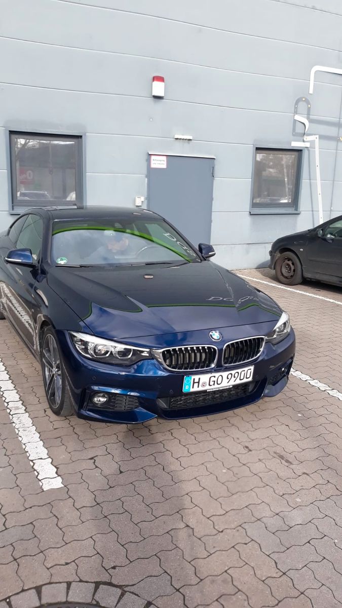 BMW 420i Coupé M Sport Glasdach, M-Individual blau