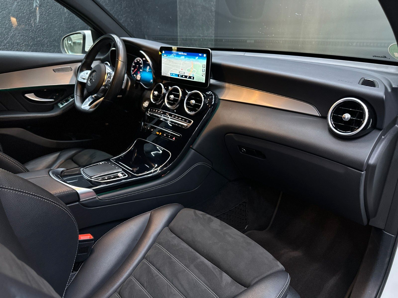 Mercedes-Benz GLC 200 4M AMG COUPE DIGITAL 19 foto 5