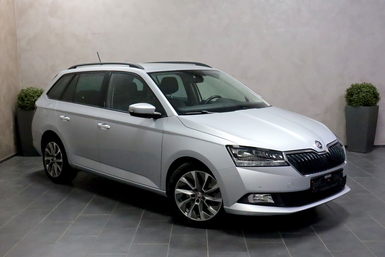 Skoda Fabia Combi Best of DSG FLA LED NAVI TEMPO SHZ imagem 2