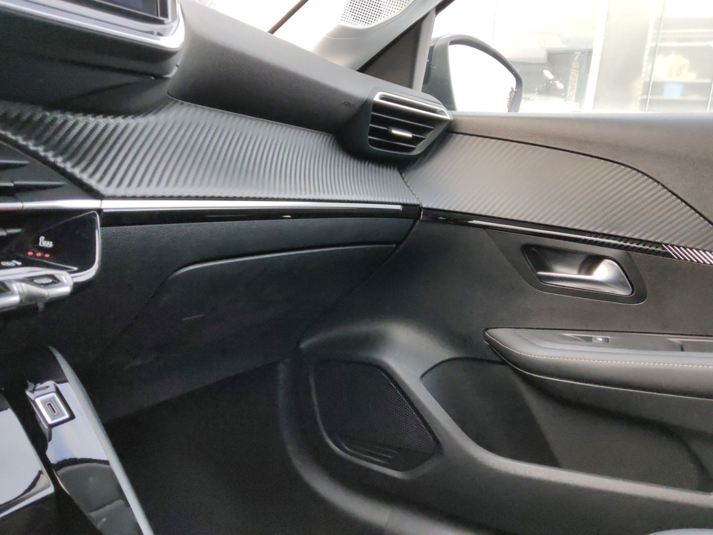 Peugeot 208 - Bild 19