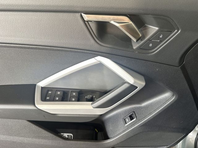 Q3 35 TFSI ADVANCED LED+KAMERA+ACC+AHK+DCP+APP