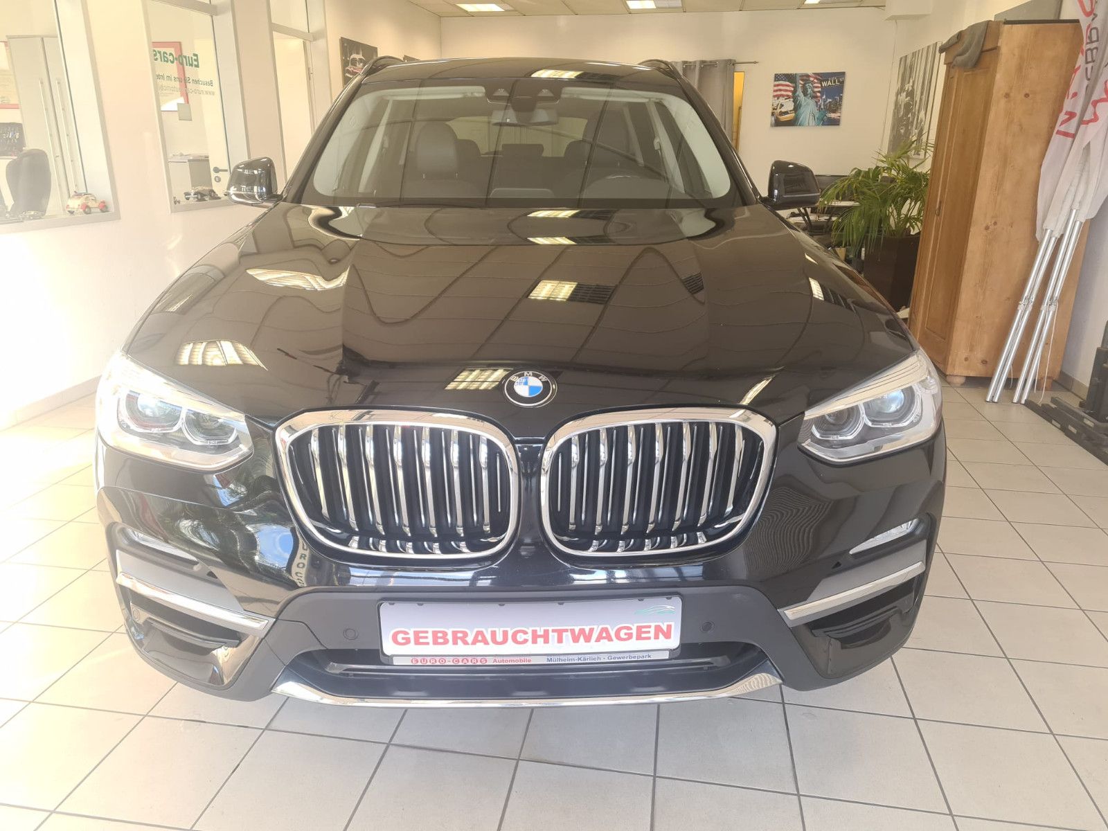 Fahrzeugabbildung BMW X3 xDrive 20 d Luxury Line/LED/NAVI/AHK/1.HAND