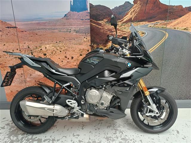 BMW S 1000 XR Triple Black