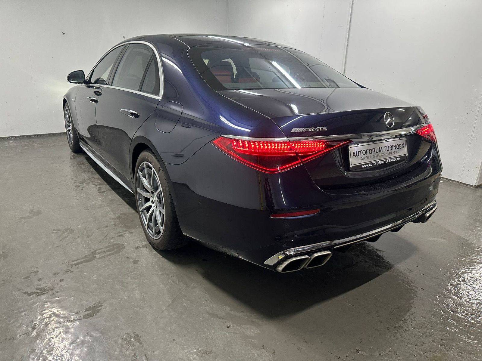 Fahrzeugabbildung Mercedes-Benz S 63 E Performance *EXKLUSIV*TV*PANO*FOND ENTER