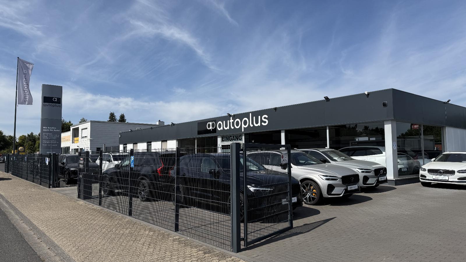 showroom-image-main